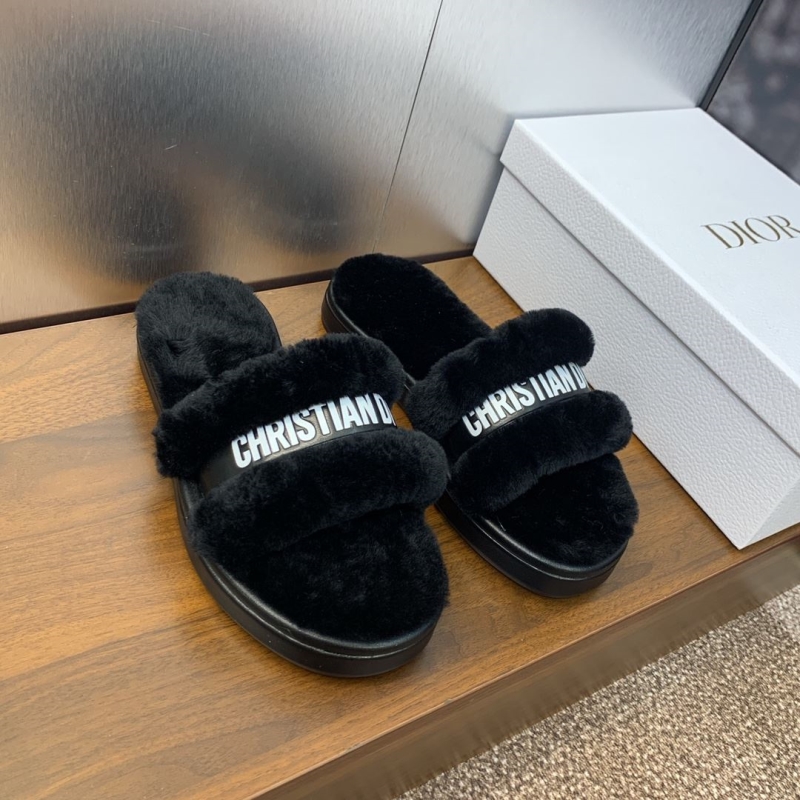 ch**an D*or slippers